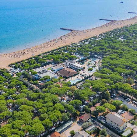 Hotell The Park Wellnessspa & Restaurant 4*