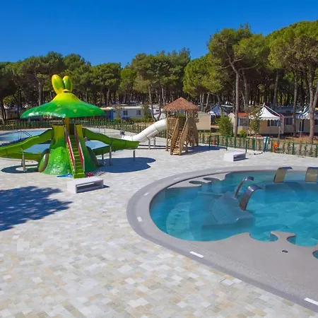 The Park Wellnessspa & Restaurant 4*