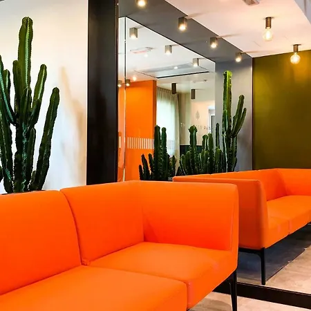 The Park Wellnessspa & Restaurant Hotell 4*