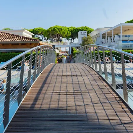 The Park Wellnessspa & Restaurant 4*