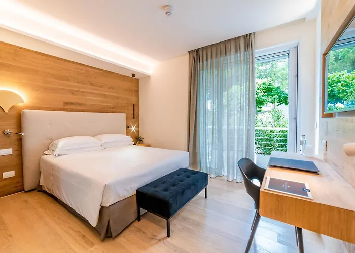 The Park Wellnessspa & Restaurant Otel 4*